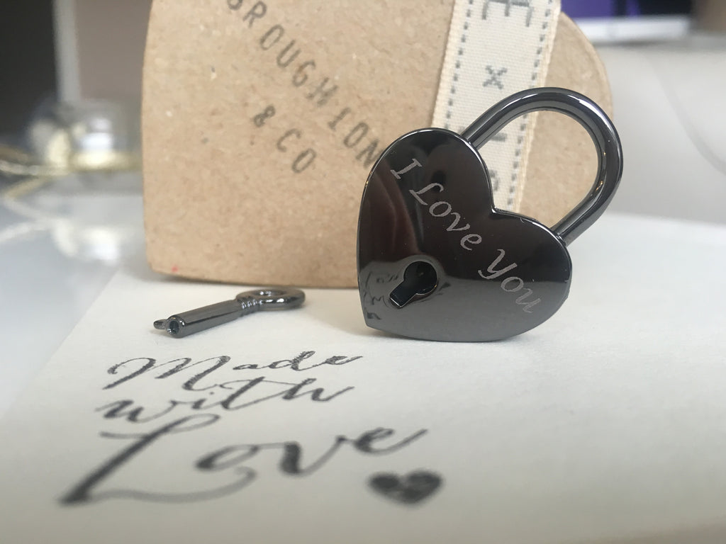 Personalised "I Love You" Heart Lovelock Keyring