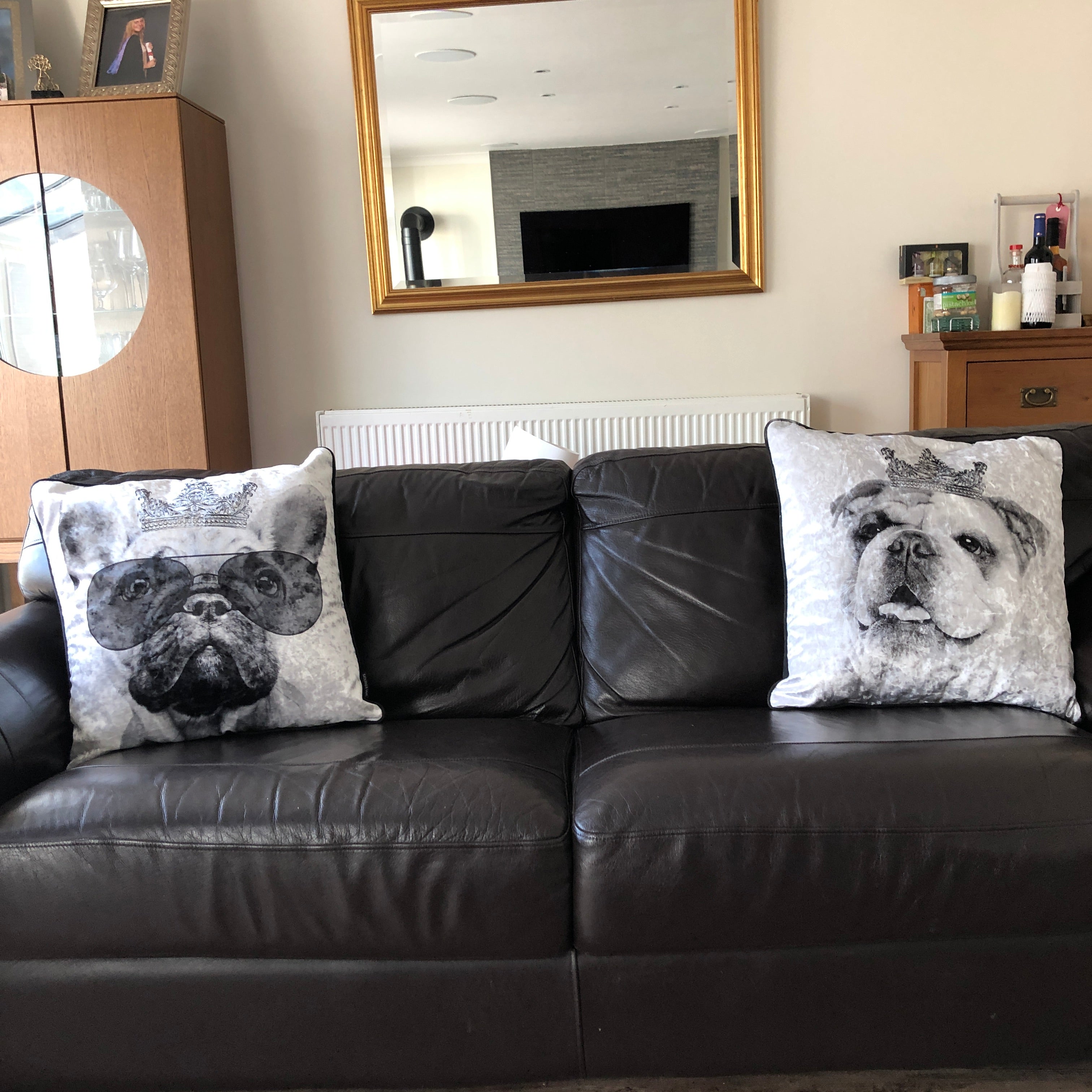 Black And White Filled Crushed Velvet Cushion - English Bulldog