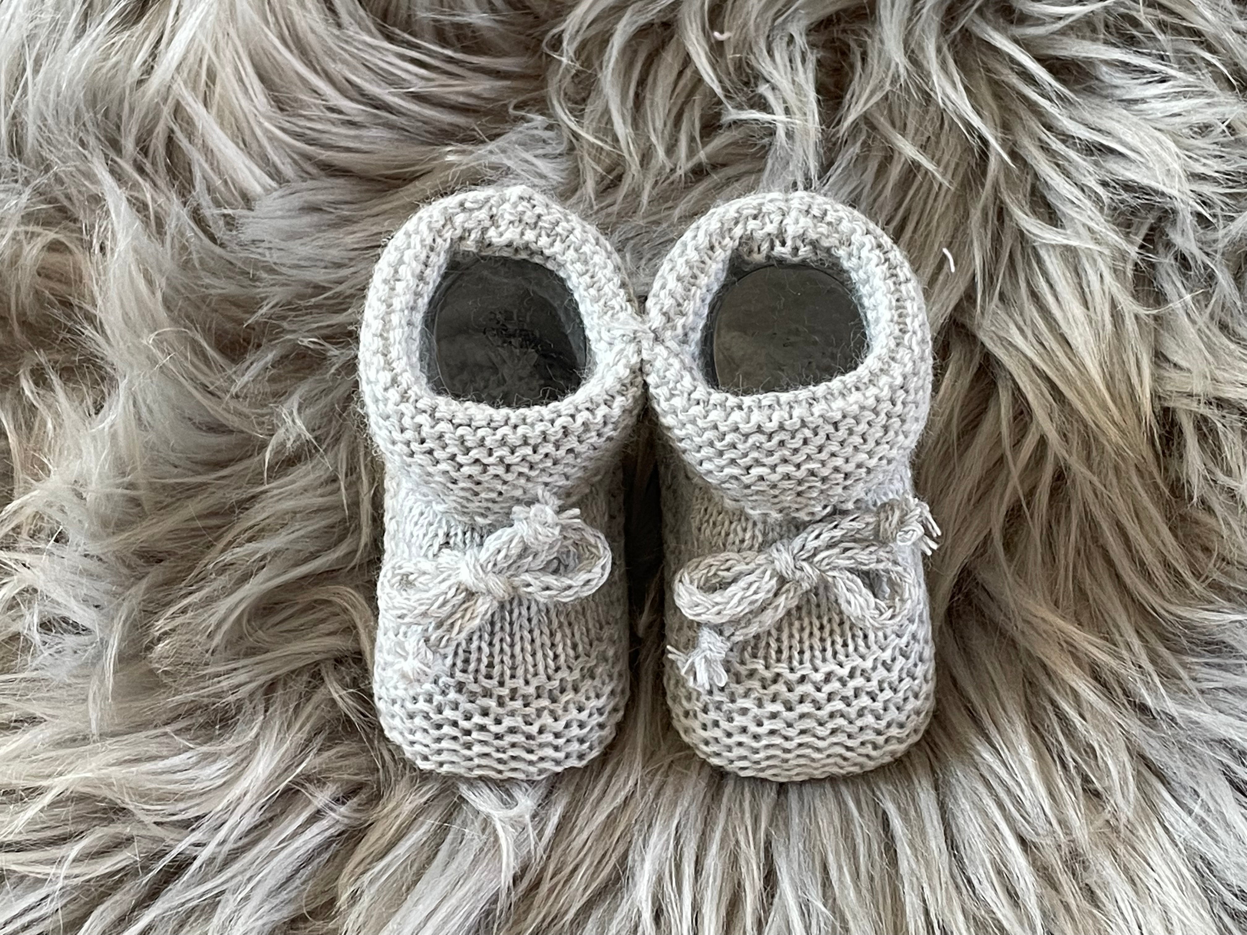 Grey Knitted Tie Up Newborn Baby Booties